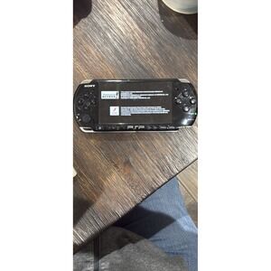 PSP 3001 With 15 Games And 5 Movies And Charger